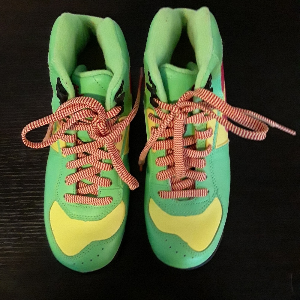 NWOB Vintage Nike Green & Red Multi Colored Boot